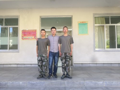 我校武装部赴西藏亲切慰问2016年入伍进藏士